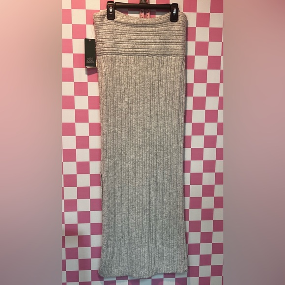 Target Gray Ribbed Pencil Skirt With Sideslit - Picture 2 of 6